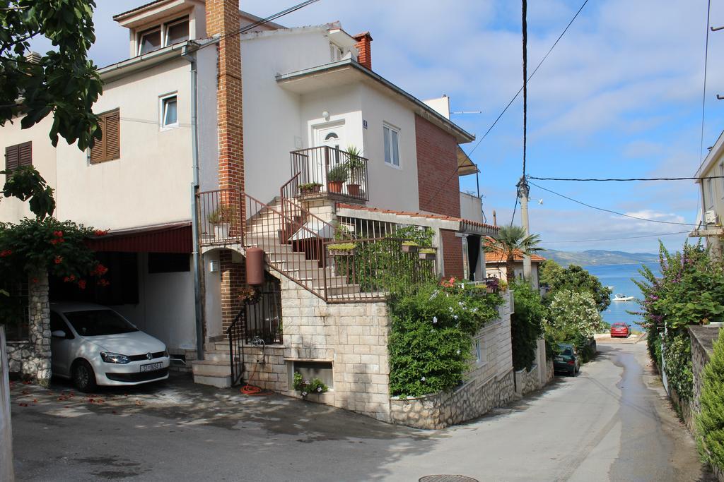 Apartment Cherie Трогир Екстериор снимка