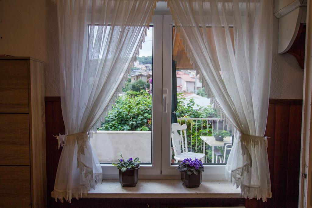 Apartment Cherie Трогир Екстериор снимка