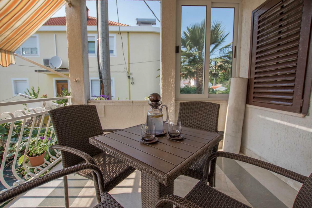 Apartment Cherie Трогир Екстериор снимка