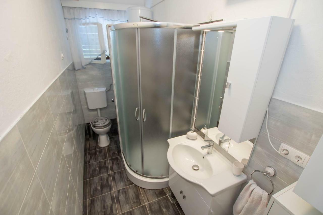 Apartment Cherie Трогир Екстериор снимка